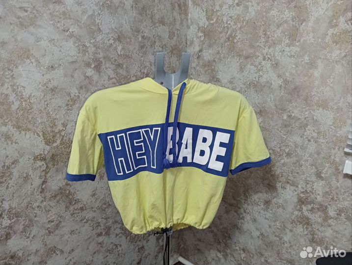 Футболка укороченная