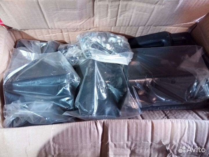 Крепления багажника на Ленд Крузер 105