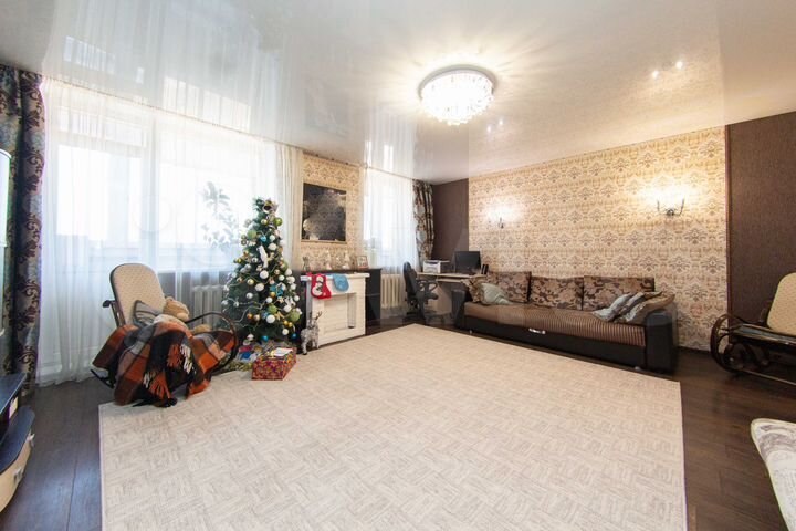 3-к. квартира, 90,2 м², 13/16 эт.