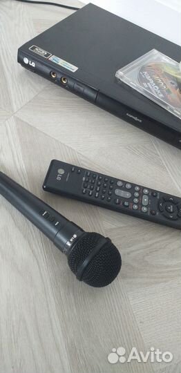 DVD-плеер LG с караоке и 2мя каталогами песен