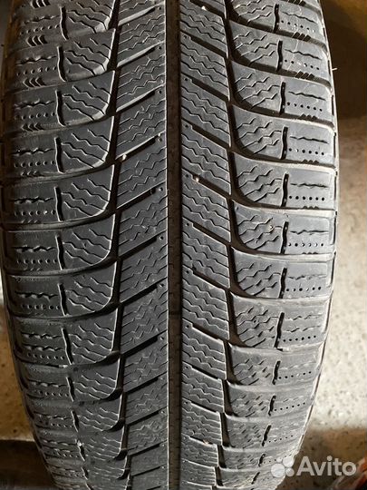 Michelin X-Ice 215/65 R16