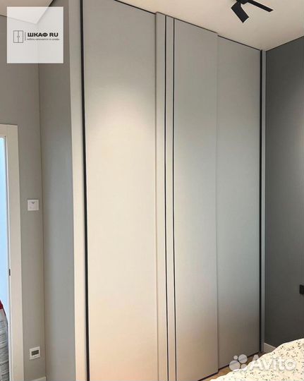 Шкаф с фрезеровкой