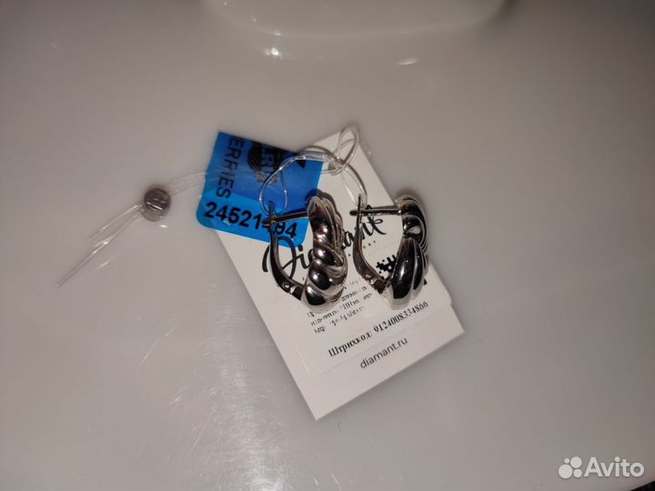 Серебряные серьги новые