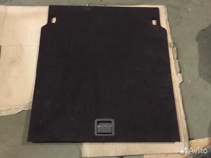 Пол багажного отдела Порше Панамера