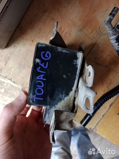 Блок клапанов Audi Q7 4L BAR