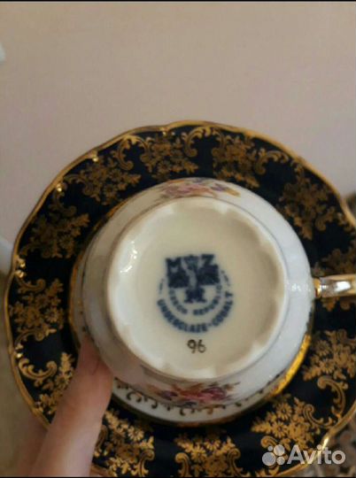 Этажерка.Чашки с блюдцами кобальт