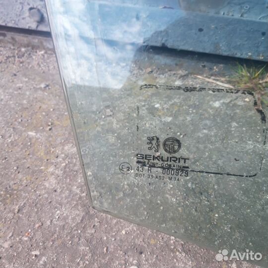 Переднее правое стекло бмв е36 седан