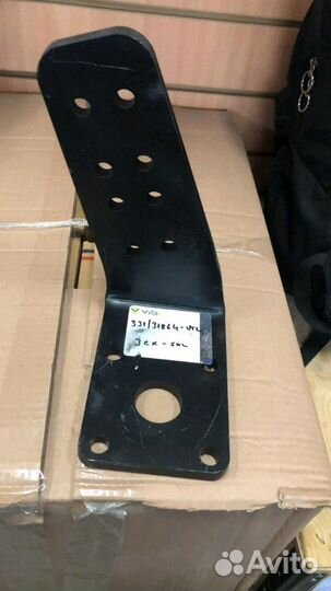 Кронштейн крепления крыла на JCB 331/31148