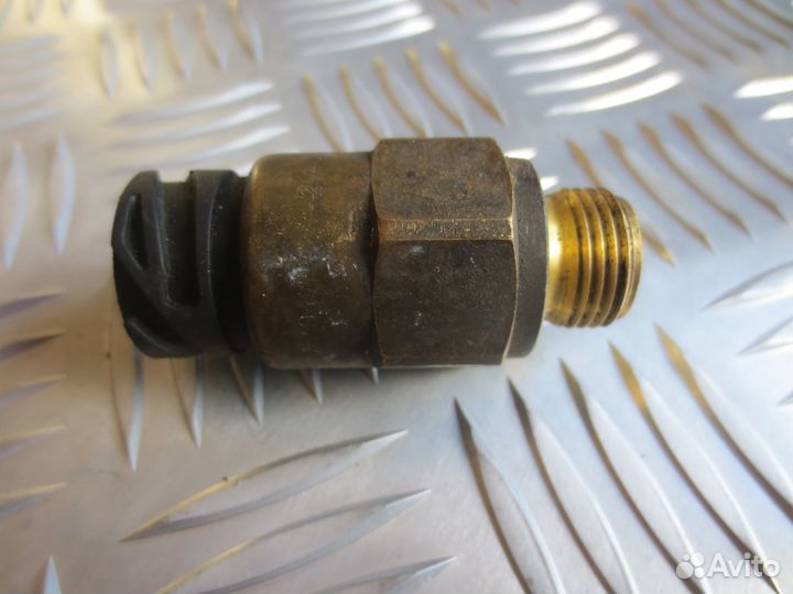 Датчик давления топлива MAN 51274210247