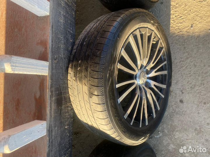 Yokohama Geolandar G91AT 215/55 R17