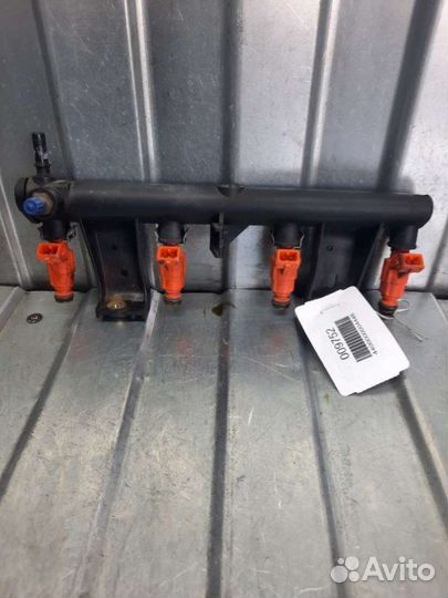 Топливная рампа Peugeot 206 1 хэтчбек 1.6 2004