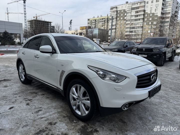 Infiniti QX70 3.7 AT, 2013, 169 196 км