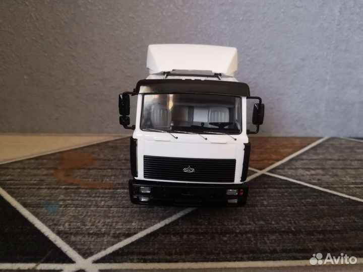 Модель маз6422 SSM