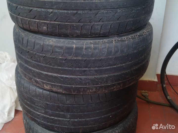 Toyo DRB 225/50 R17 94T