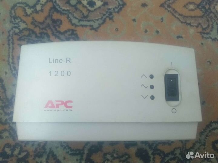 Стабилизатор напряжения