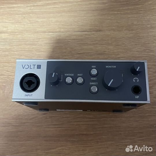 Universal audio volt 1