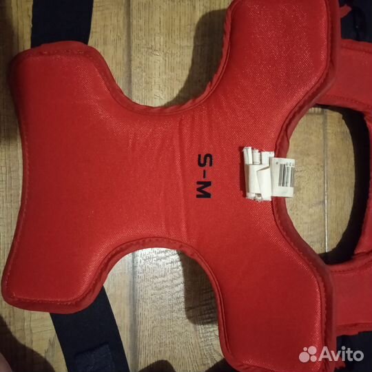 Вратарский нагрудник ccm yth