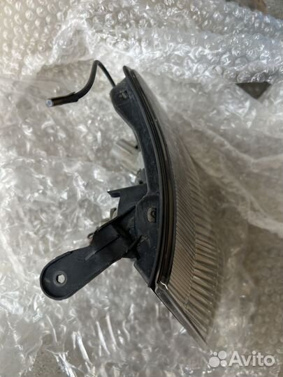 Габариты левый и правый на Toyota Crown 140 кузов