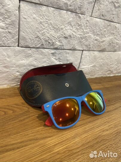 Солнечные очки ray ban