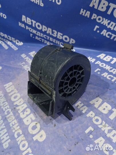 Моторчик печки Ваз Лада 2114 хэтчбек 11183 2009