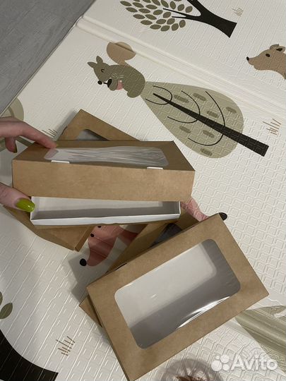 Крафт коробки с окошком