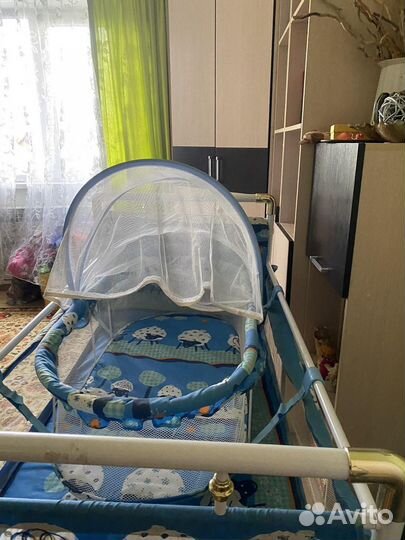 Детская кроватка с люлькой
