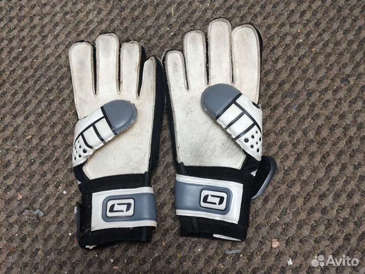 Перчатки хоккейные