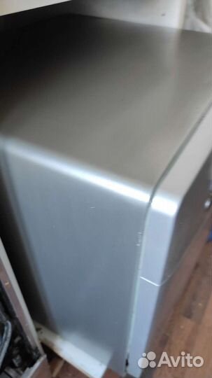 Посудомоечная машина. Электролюкс