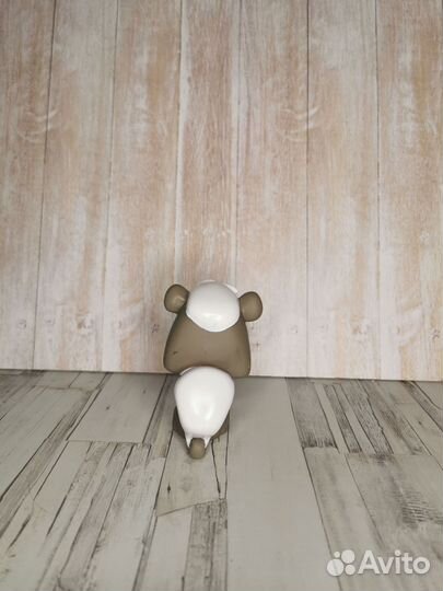 Littlest Pet Shop. Скунс Пеппер (светящийся)