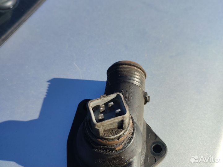 Форд Скорпион Сиерра корпус термостата