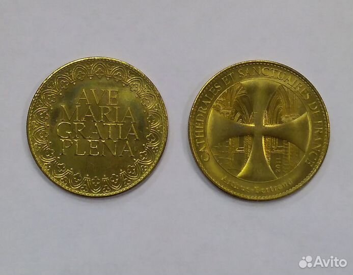 Сувенирные монеты Париж, 2011 г