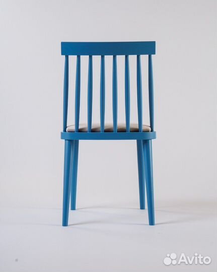 Стул деревянный