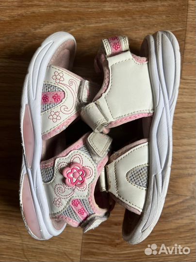 Сандалии для девочки