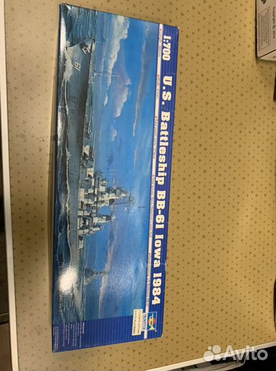 Сборная модель 1:700 U S Battleship BB-61 lowa 198