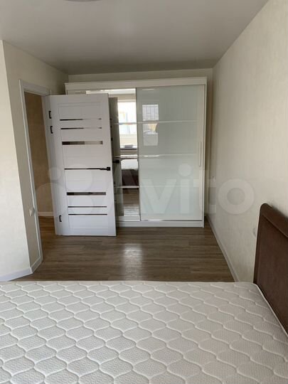 3-к. квартира, 77 м², 1/10 эт.