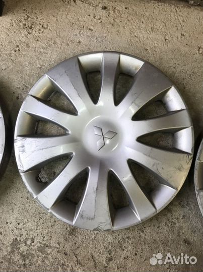 Колпак митсубиси, Mitsubishi