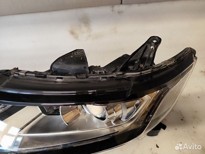 Фара левая Mitsubishi Outlander 3 рестайлинг