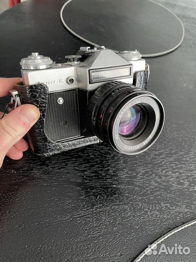 Плёночный фотоаппарат Zenit-E