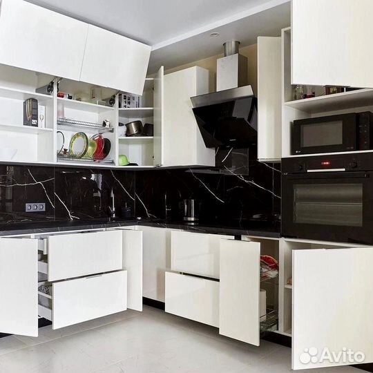 Кухонный гарнитур 