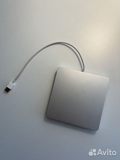 Дисковод Apple USB SuperDrive