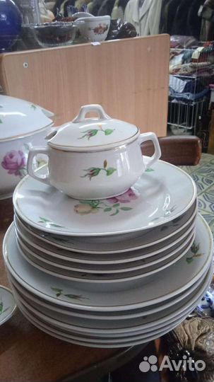 Столовый сервиз Дулево