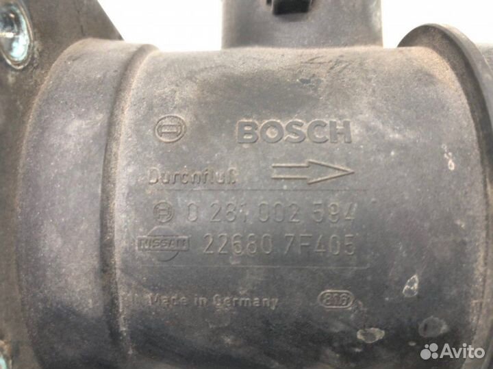 Расходомер воздуха Nissan Terrano 3.0 TD 2004