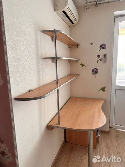 Стол письменный, компьютерный с полками