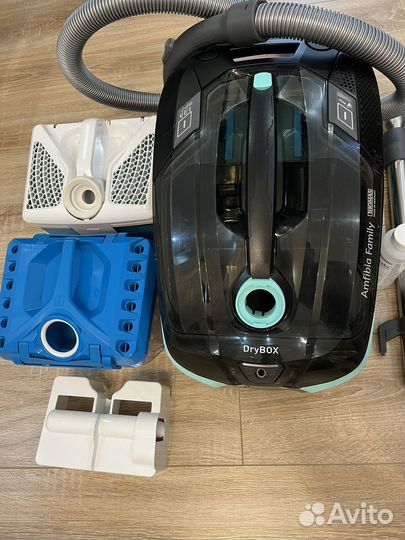 Пылесос Thomas DryBox Amfibia Family