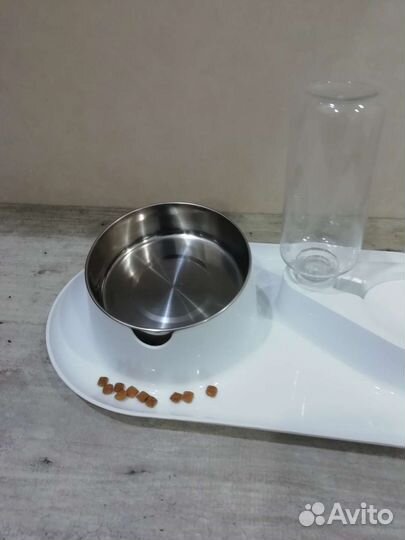 Миска для животных на подставке