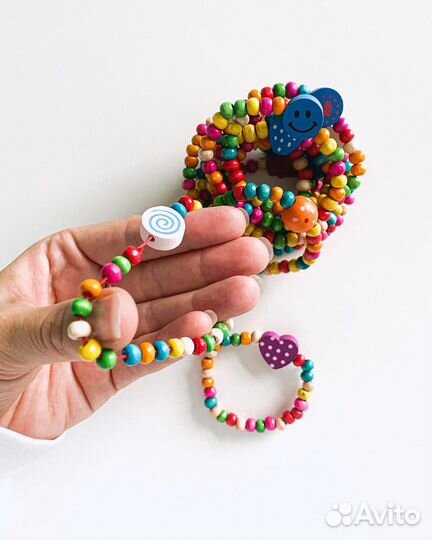 Браслеты и колечки детские. Новые