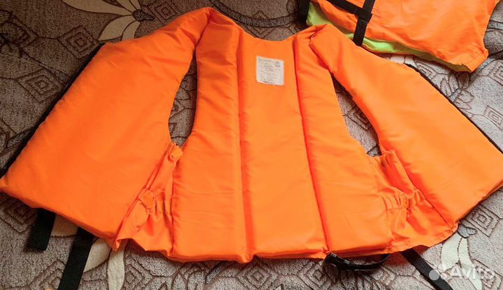 Спасательный жилет для рыбалки и охоты до 120 кг