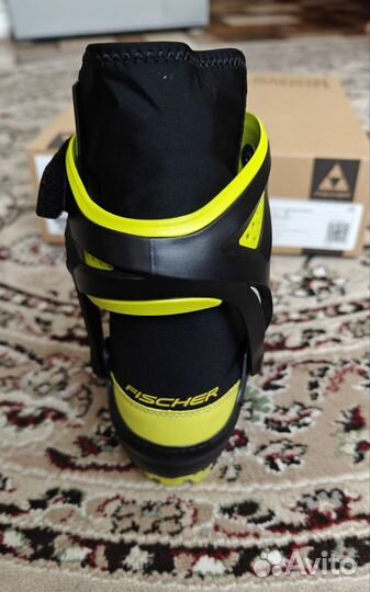 Лыжные ботинки Fischer RCS. Новые