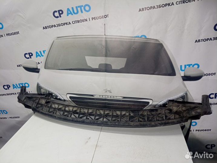 Усилитель бампера передний Peugeot 206