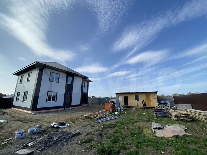 Дом 183,6 м² на участке 7,5 сот.